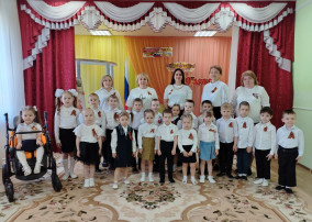 Конкурс чтецов "Весна Победы" Конкурс чтецов "Весна Победы".